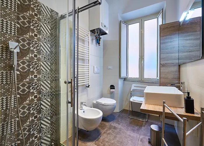 - Modern & Bright - 10 Min Colosseum - Metro San Giovanni Appartement