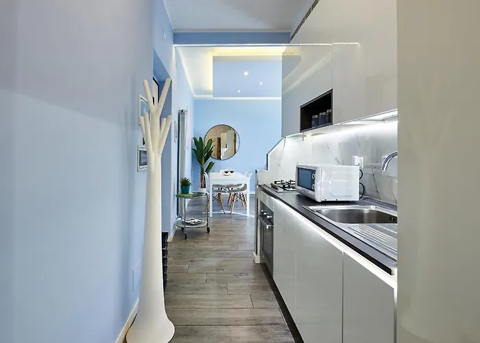 - Modern & Bright - 10 Min Colosseum - Metro San Giovanni Roma